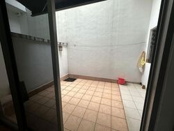Dmanor (D16), Terrace #614982951